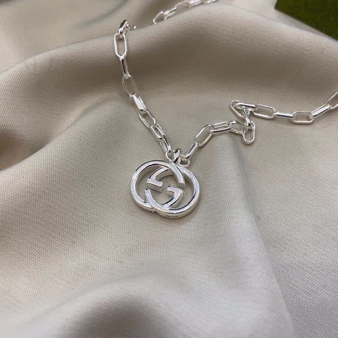 Gucci Silver Chain Necklace