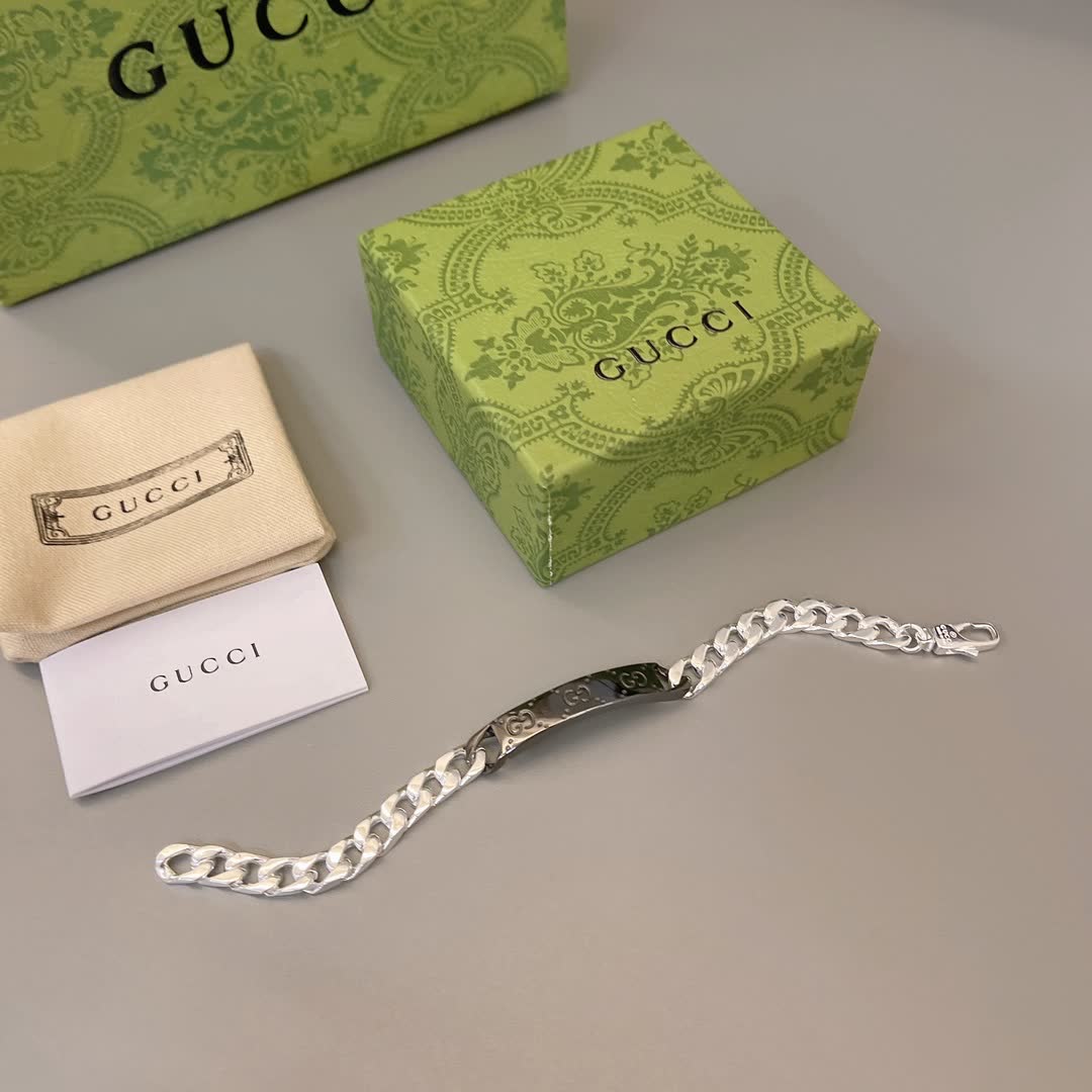 Gucci Silver Chain with Black Bar Bracelet