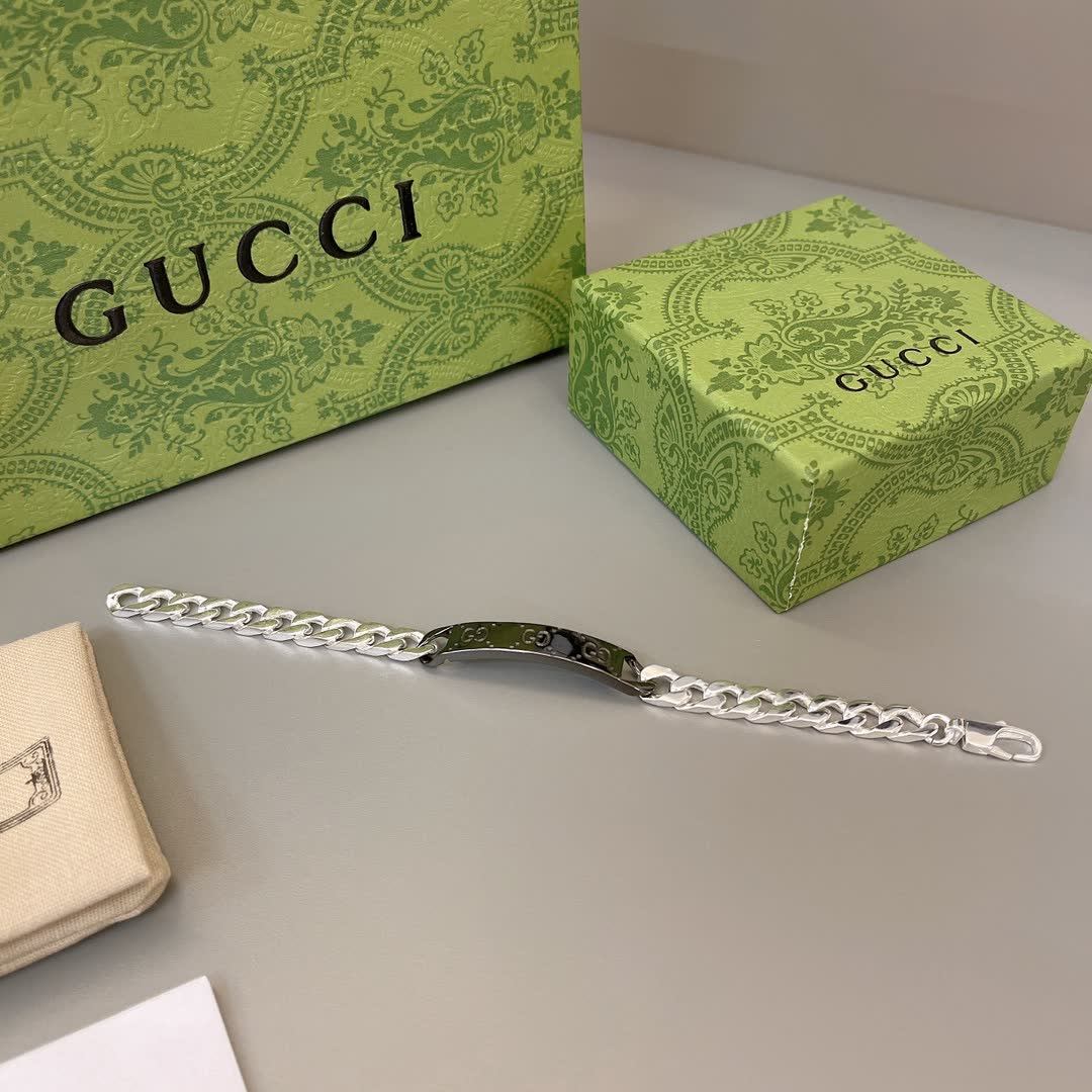 Gucci Silver Chain with Black Bar Bracelet