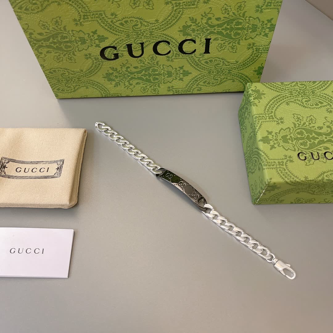 Gucci Silver Chain with Black Bar Bracelet