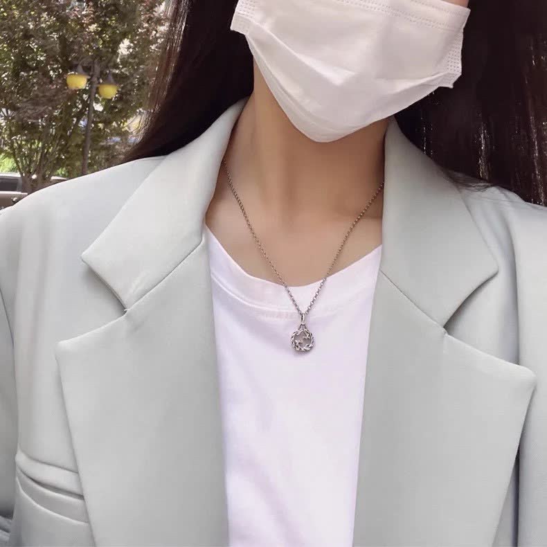 Gucci Silver 'G' Logo Necklace