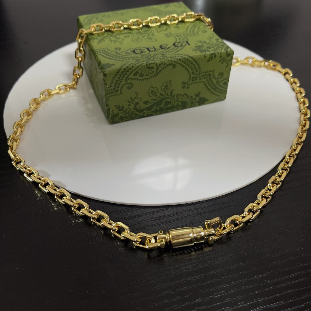 Gucci Gold-Plated Chain Necklace