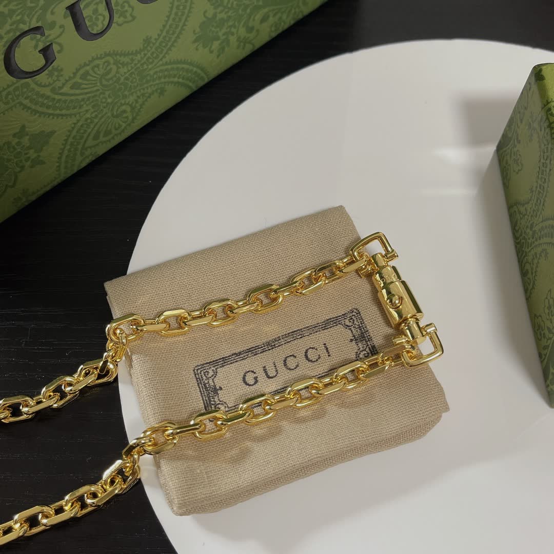 Gucci Gold-Plated Chain Necklace