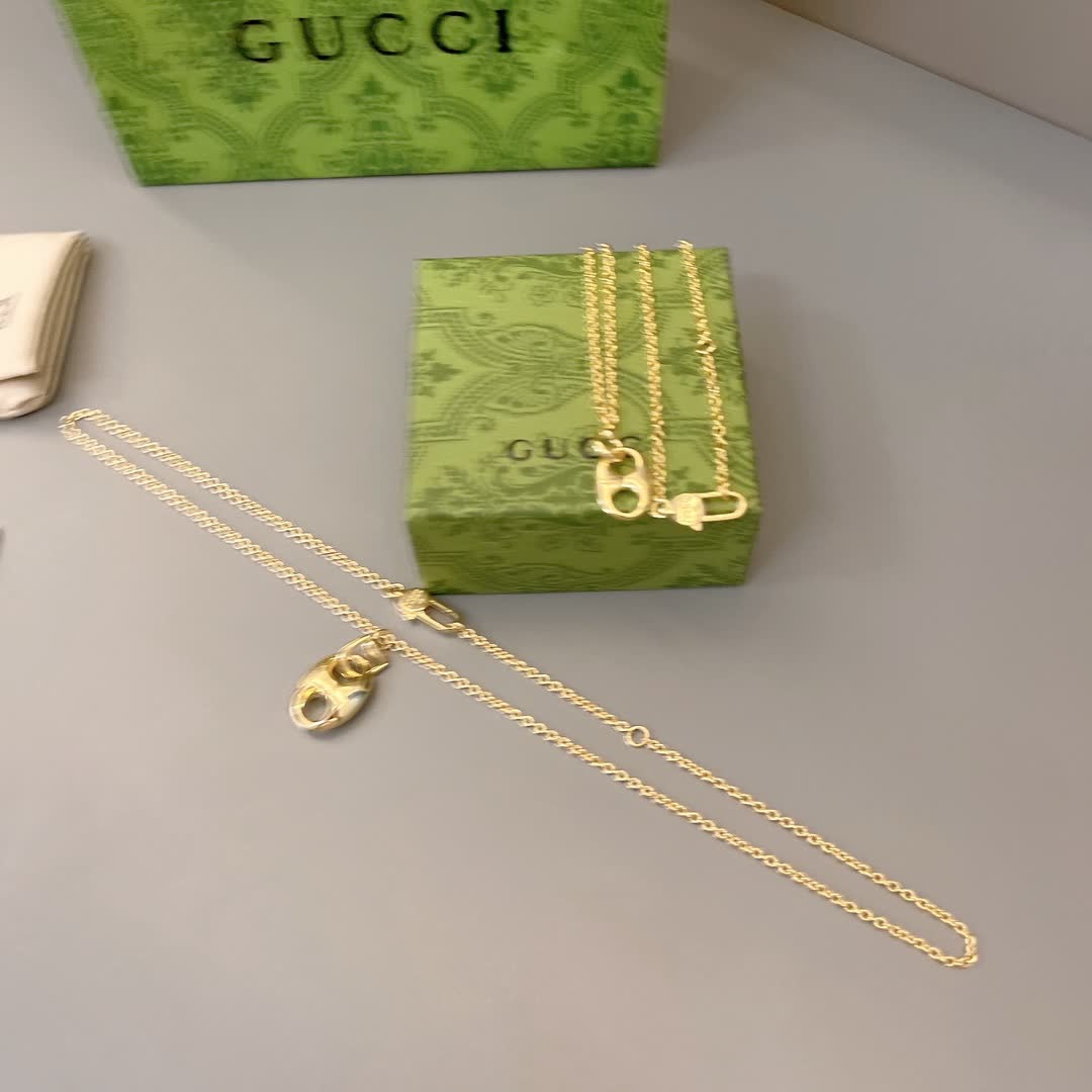 Gucci Gold Chain Necklace