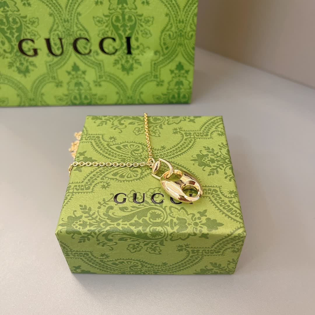 Gucci Gold Chain Necklace