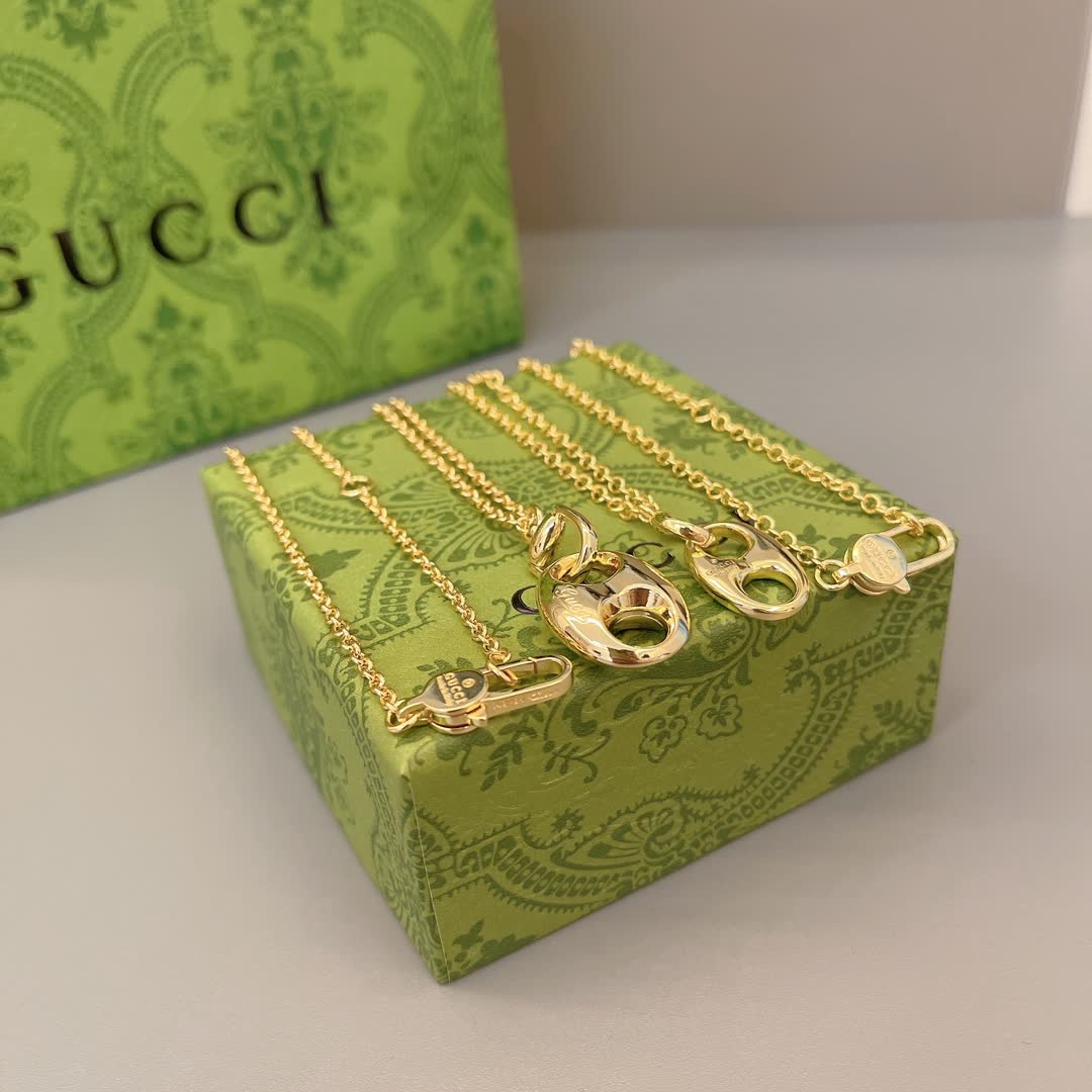 Gucci Gold Chain Necklace