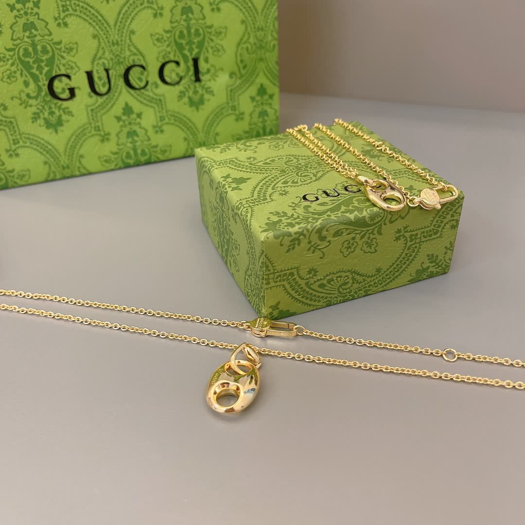 Gucci Gold Chain Necklace