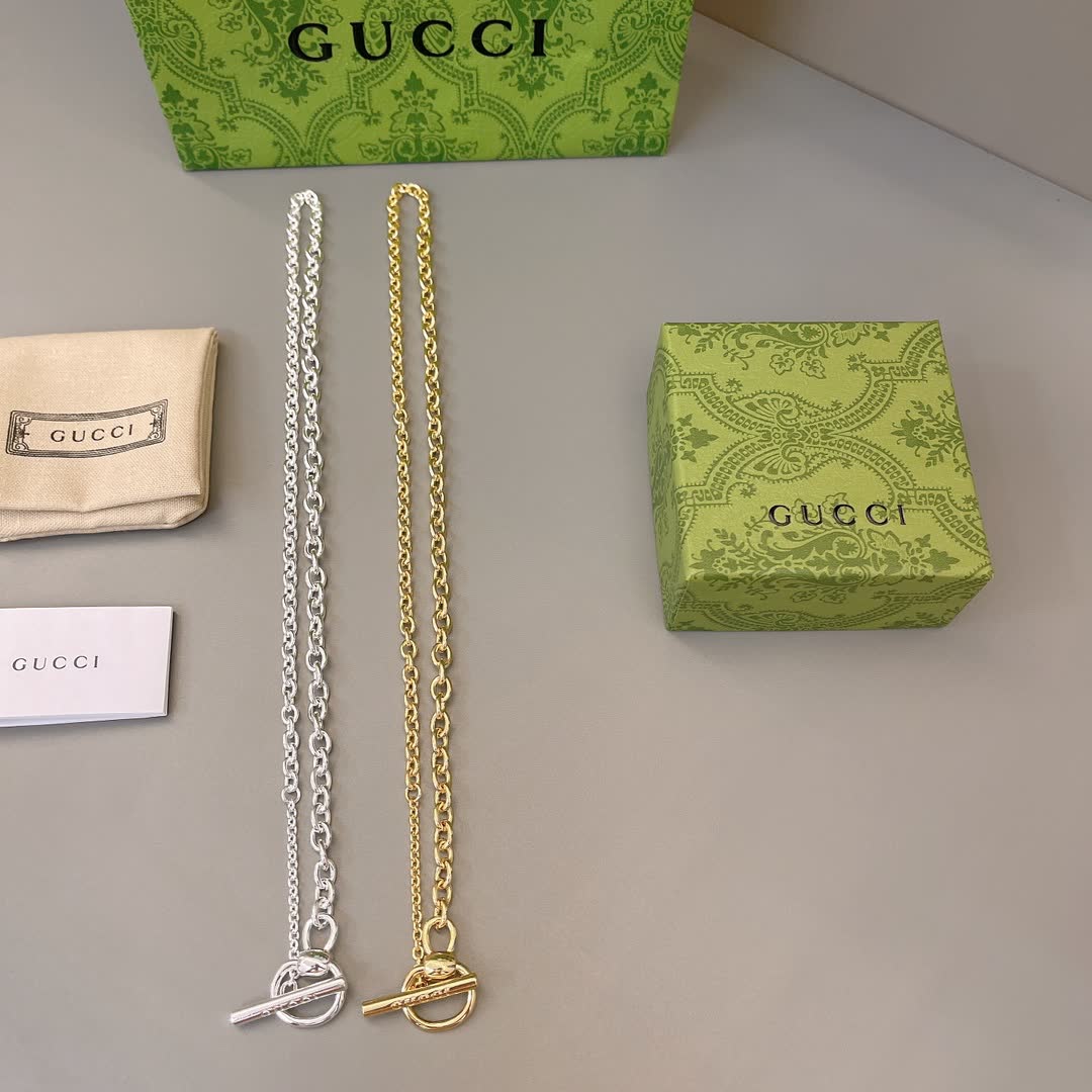 Gucci Silver Chain Necklace with Toggle Clasp