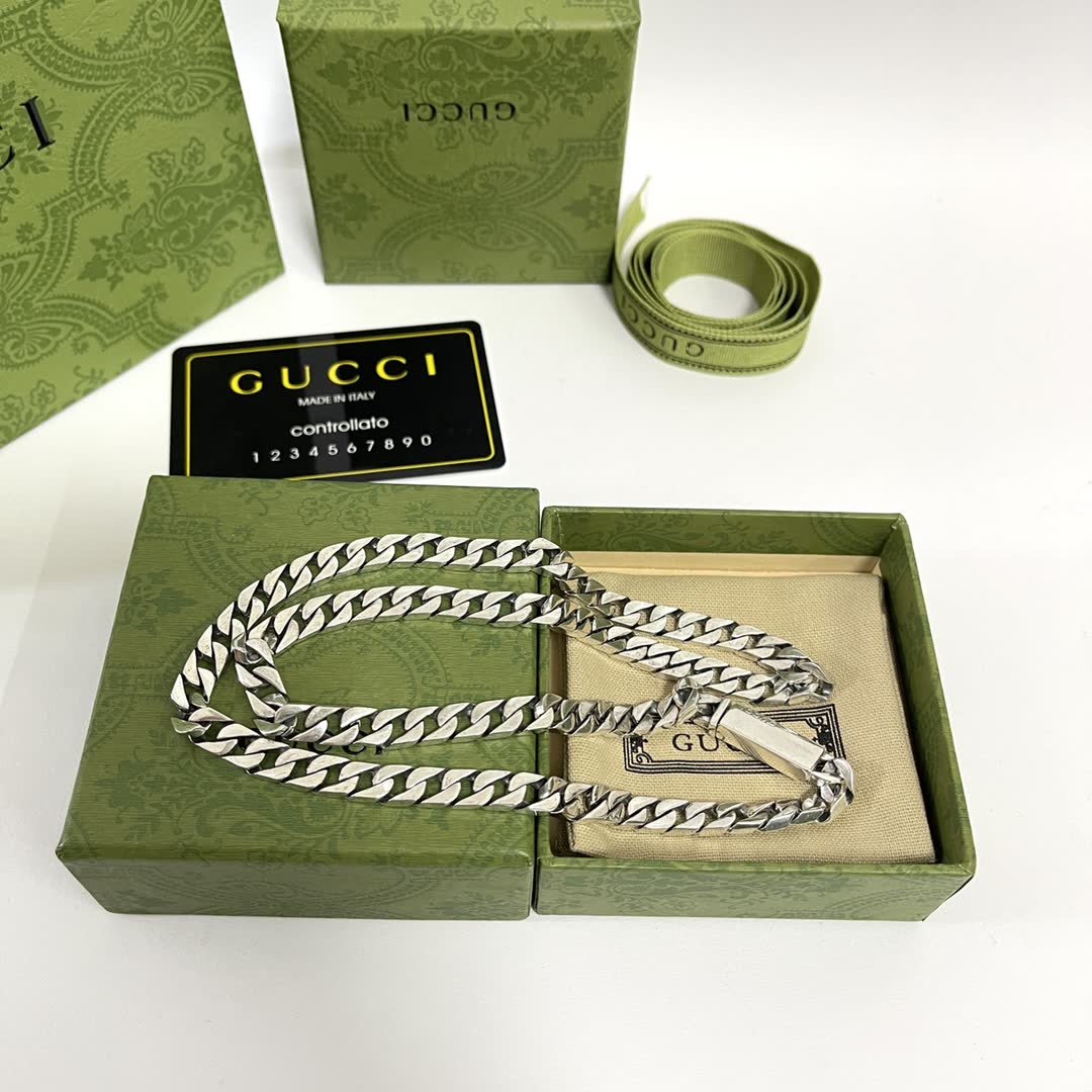 Gucci Silver Chain Necklace