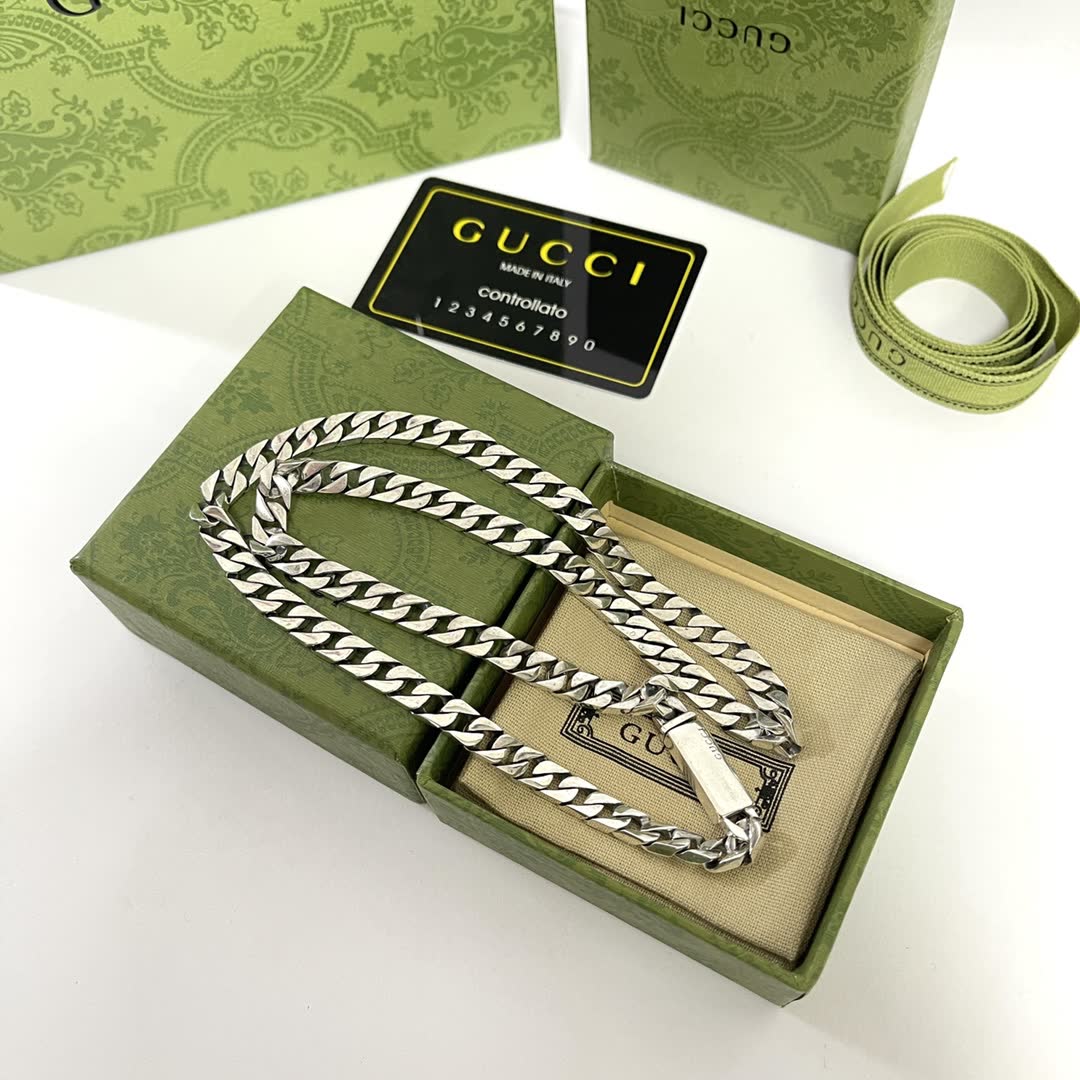 Gucci Silver Chain Necklace