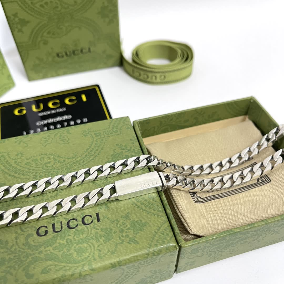 Gucci Silver Chain Necklace