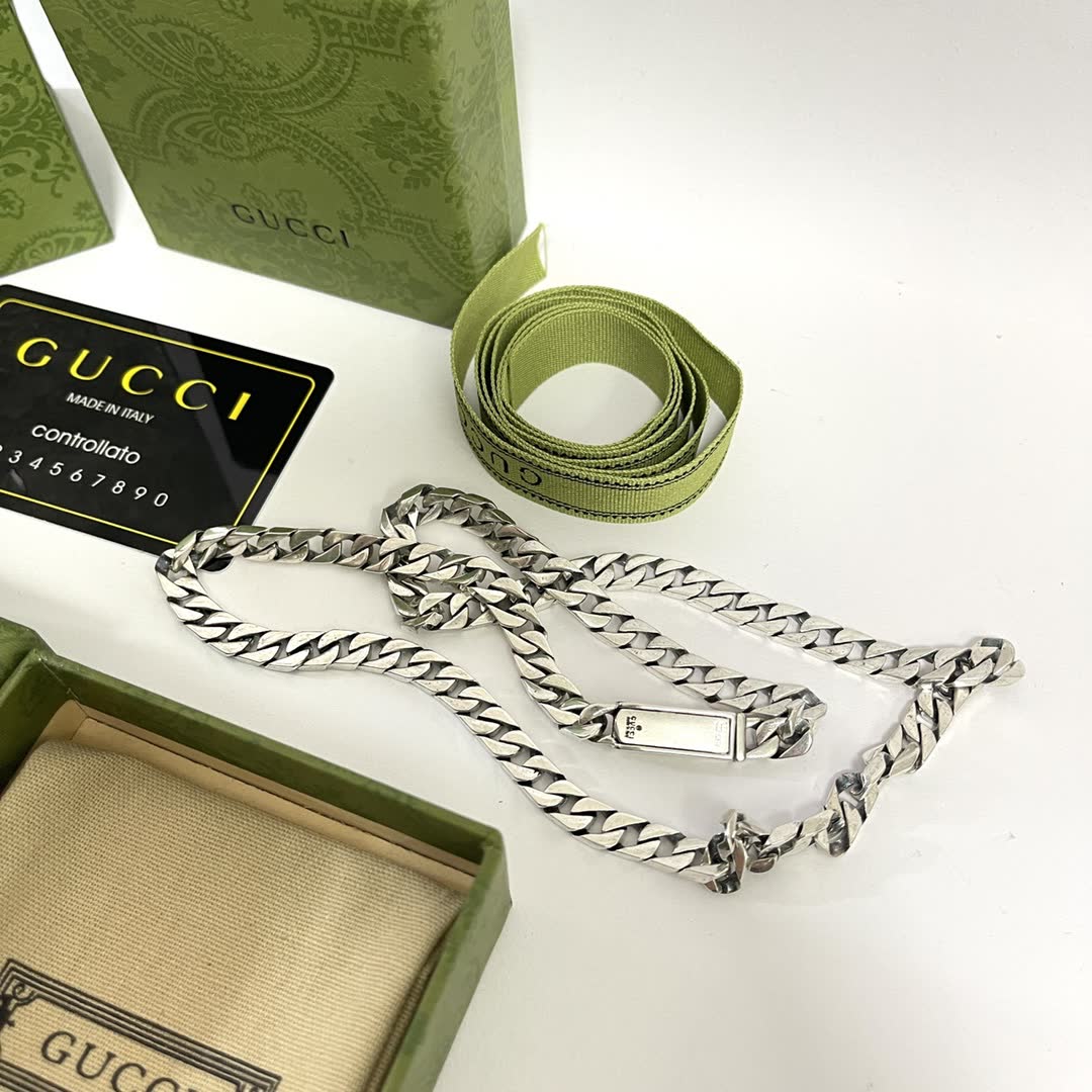 Gucci Silver Chain Necklace