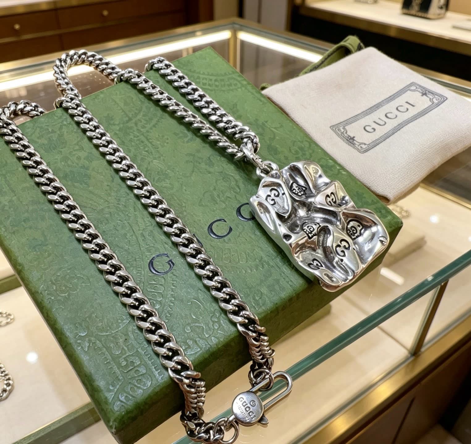 Gucci Silver Chain with Interlocking G Pendant