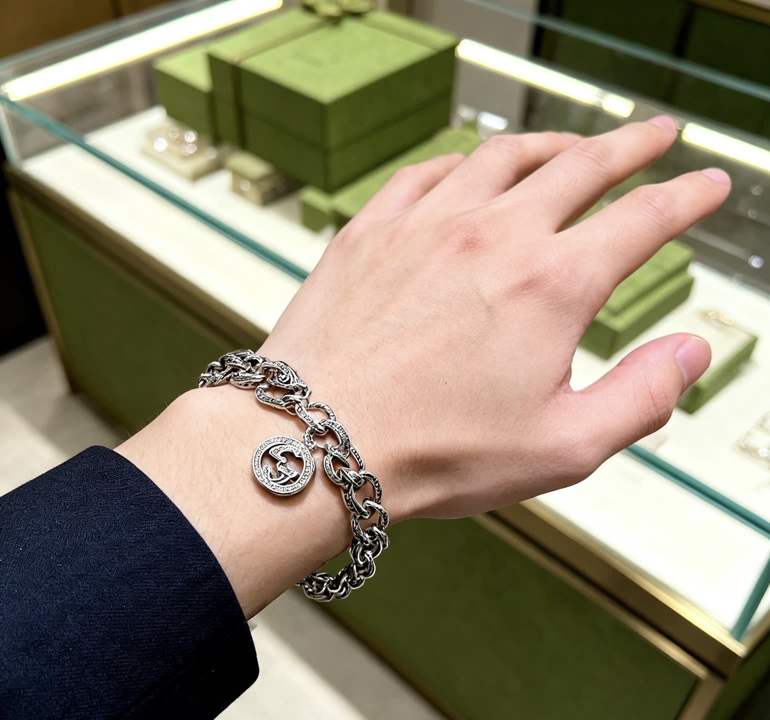 Gucci Silver Chain Bracelet with Interlocking G Pendant