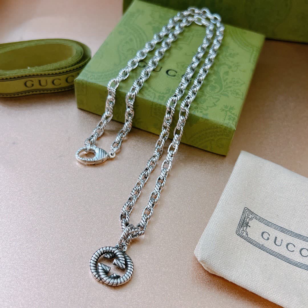 Gucci Silver Chain with Interlocking G Pendant