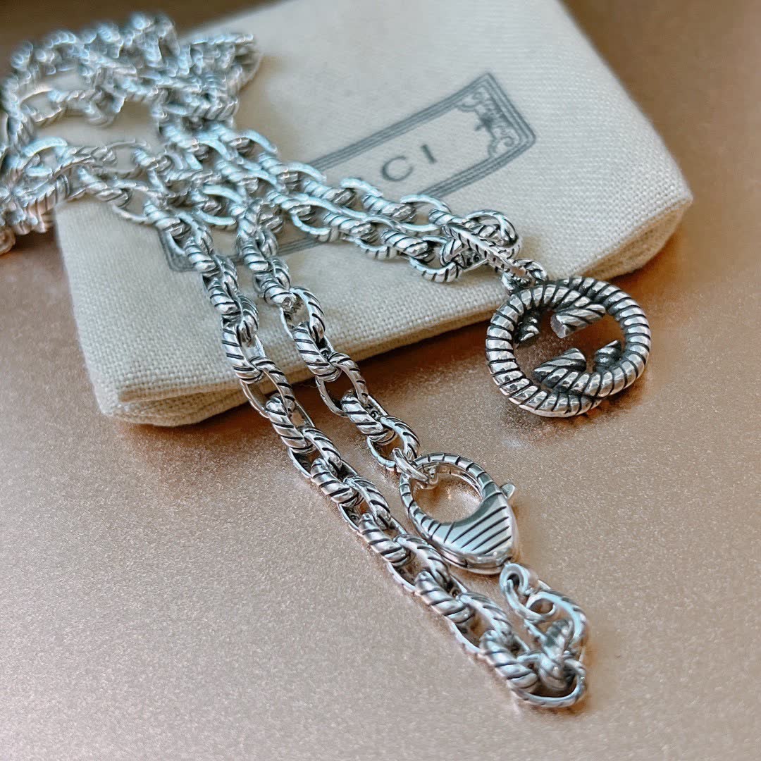 Gucci Silver Chain with Interlocking G Pendant