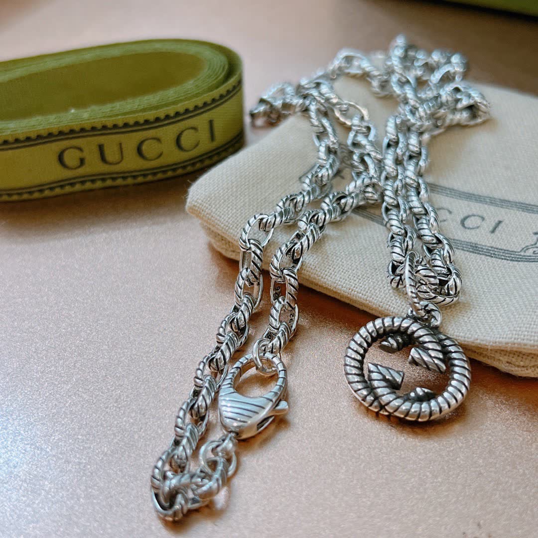 Gucci Silver Chain with Interlocking G Pendant