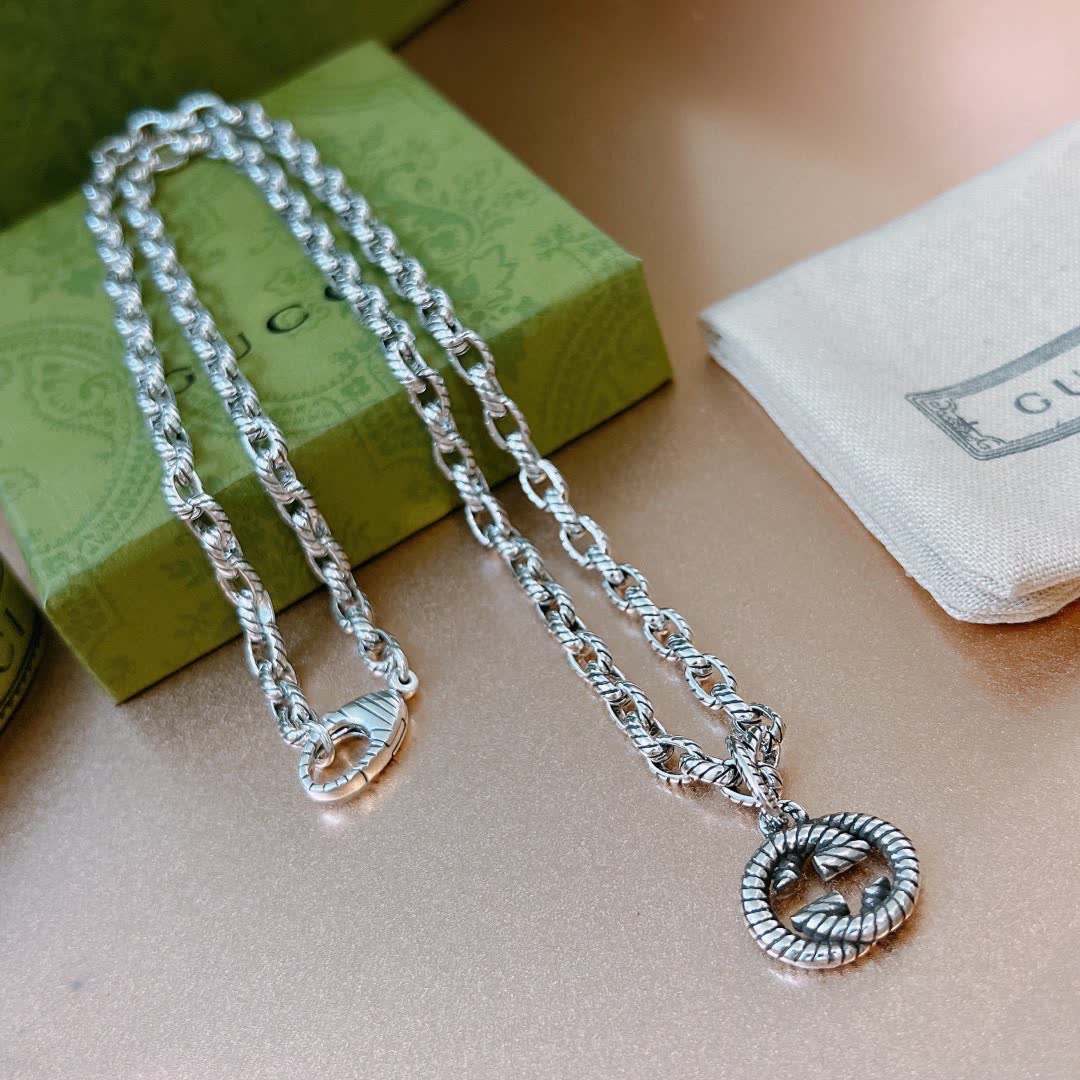 Gucci Silver Chain with Interlocking G Pendant