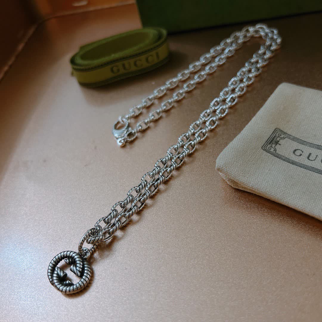 Gucci Silver Chain with Interlocking G Pendant