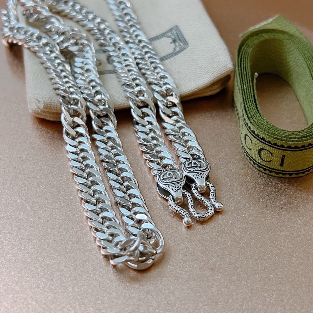 Gucci Silver Chain Necklace