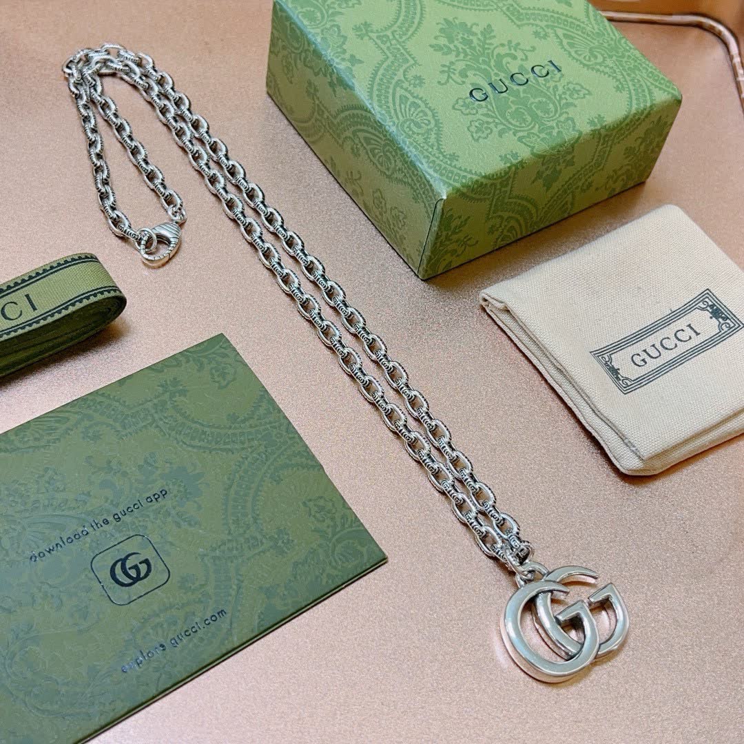 Gucci Silver Double G Logo Chain Necklace