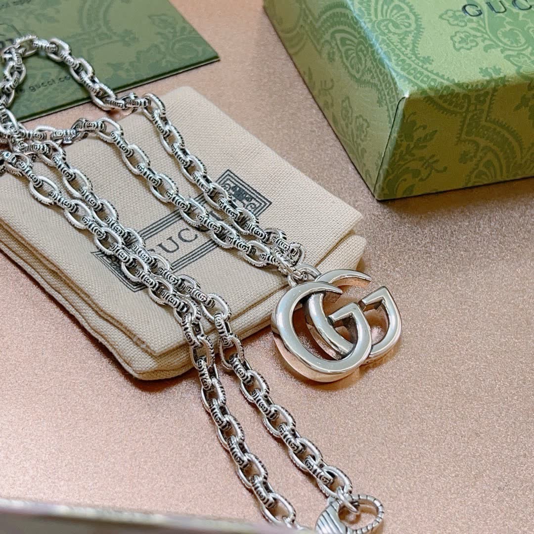 Gucci Silver Double G Logo Chain Necklace