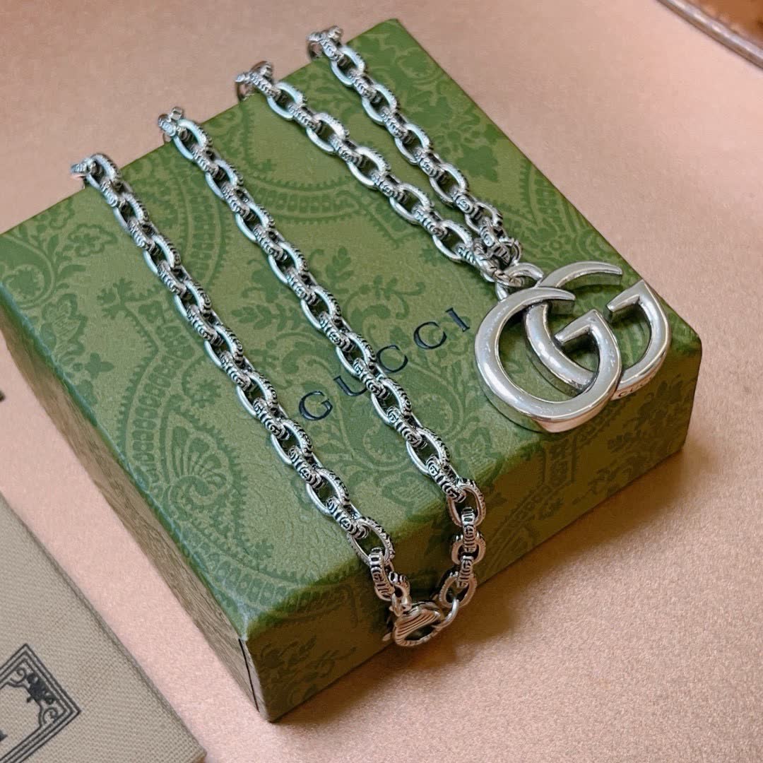 Gucci Silver Double G Logo Chain Necklace
