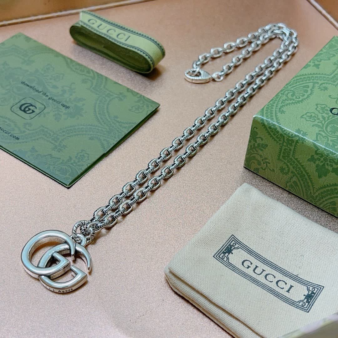 Gucci Silver Double G Logo Chain Necklace