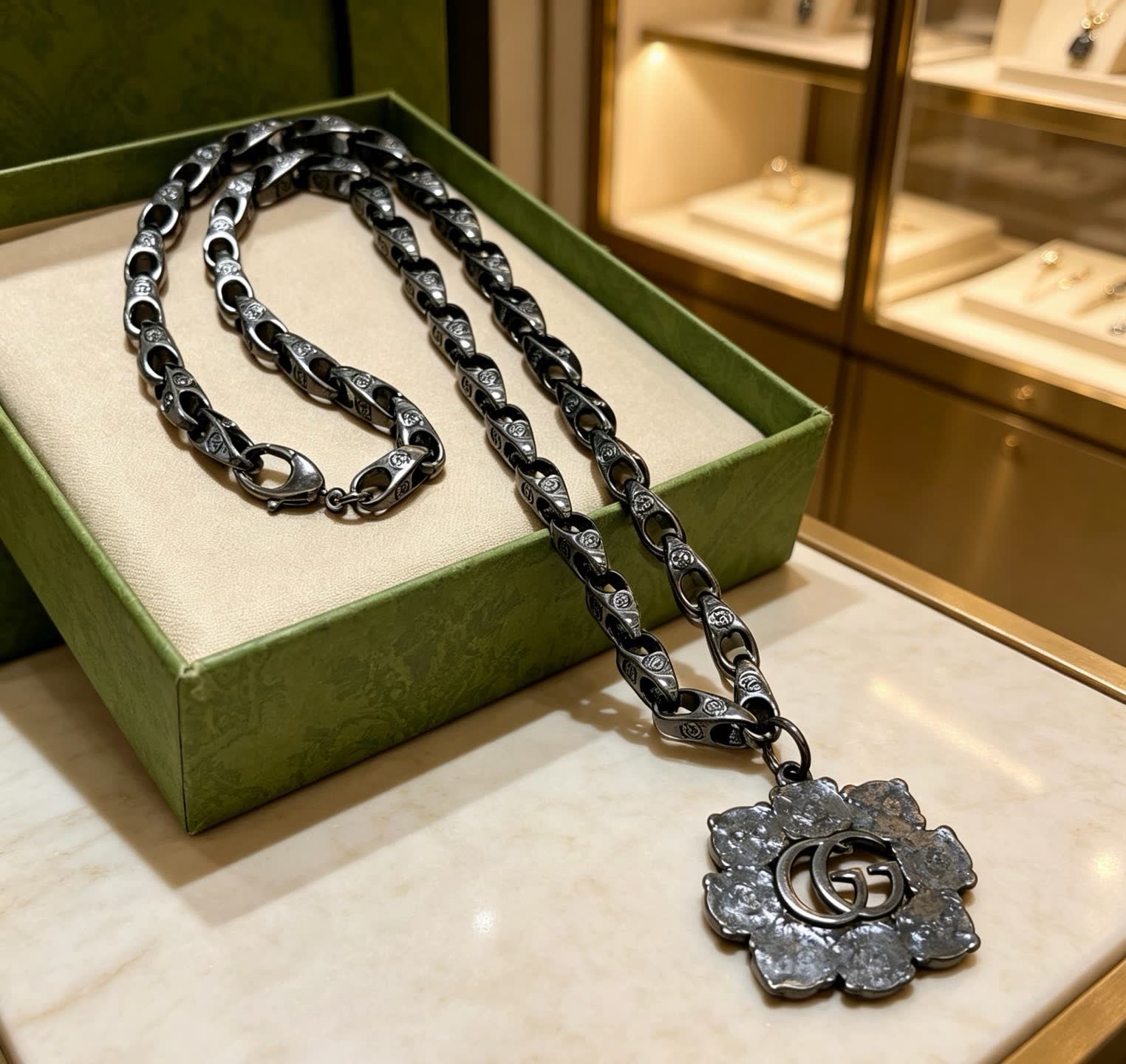 Gucci Silver Tone Chain Necklace with Interlocking G Pendant