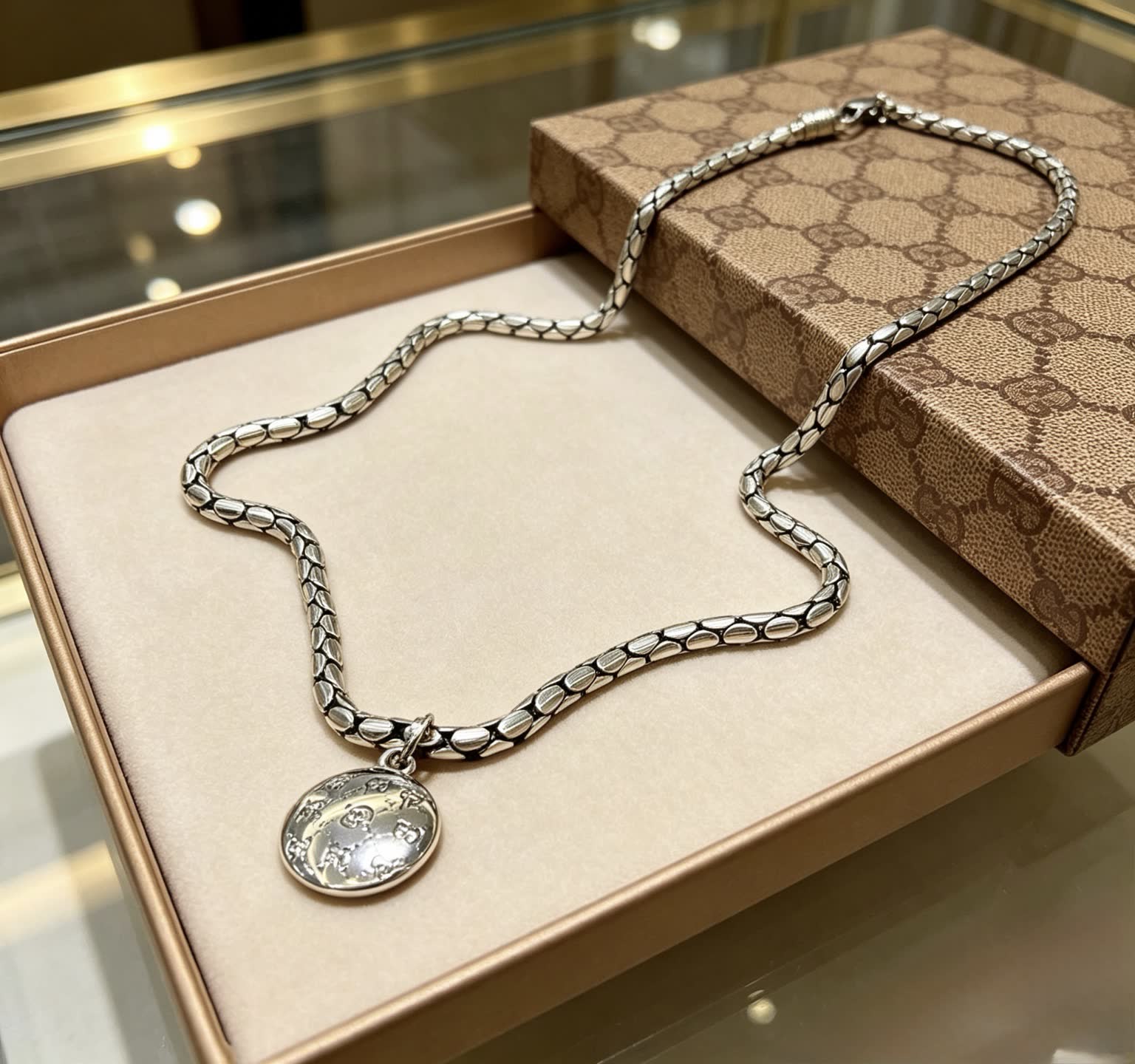 Gucci Silver Chain Necklace with Round Pendant