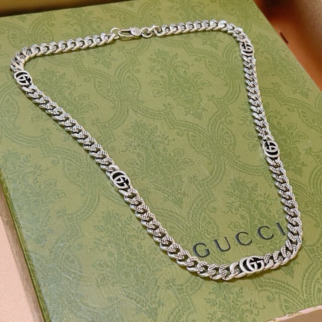 Gucci Silver Chain Necklace