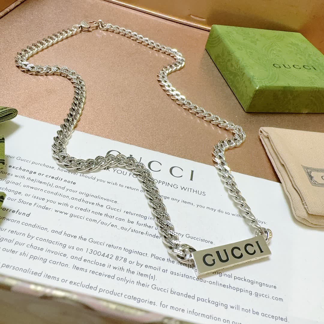 Gucci Silver Chain Necklace