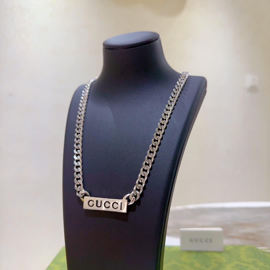 Gucci Silver Chain Necklace