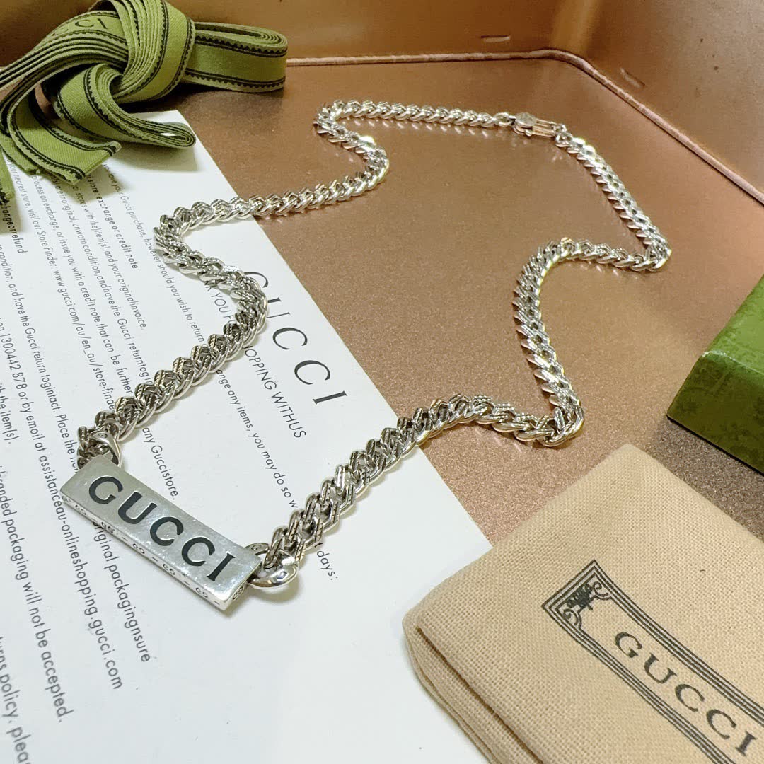 Gucci Silver Chain Necklace