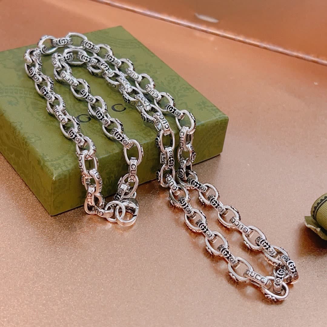 Gucci Silver Chain Necklace