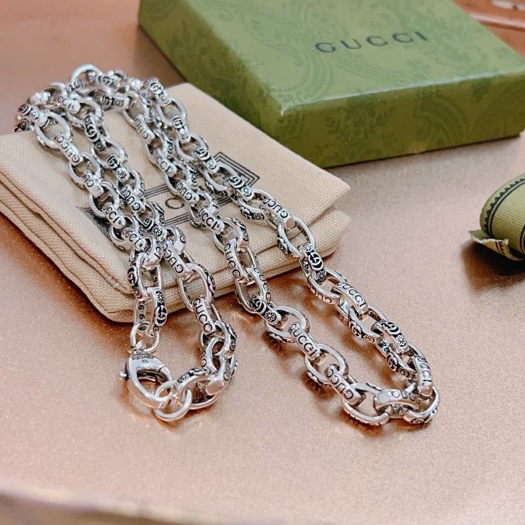 Gucci Silver Chain Necklace