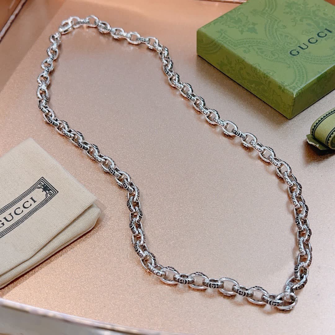 Gucci Silver Chain Necklace
