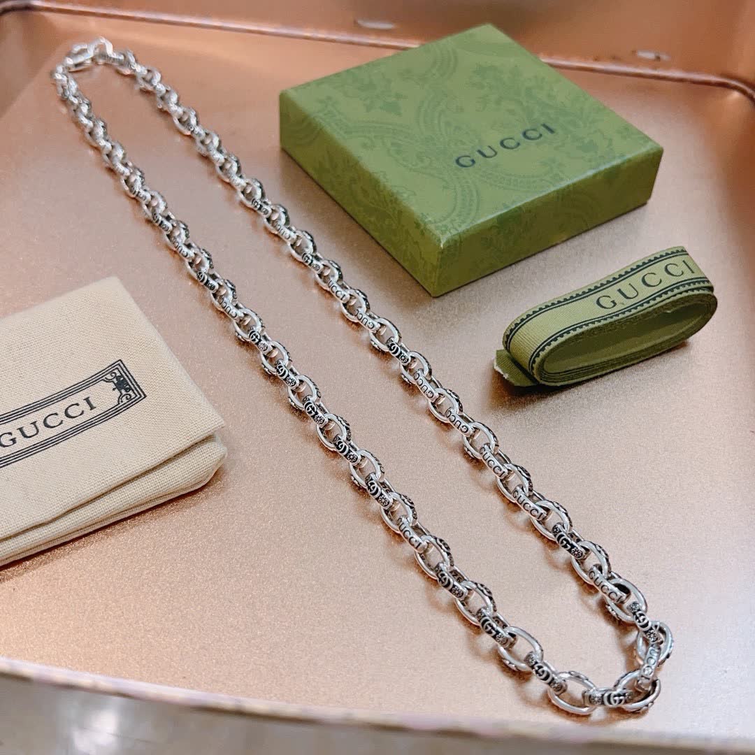 Gucci Silver Chain Necklace