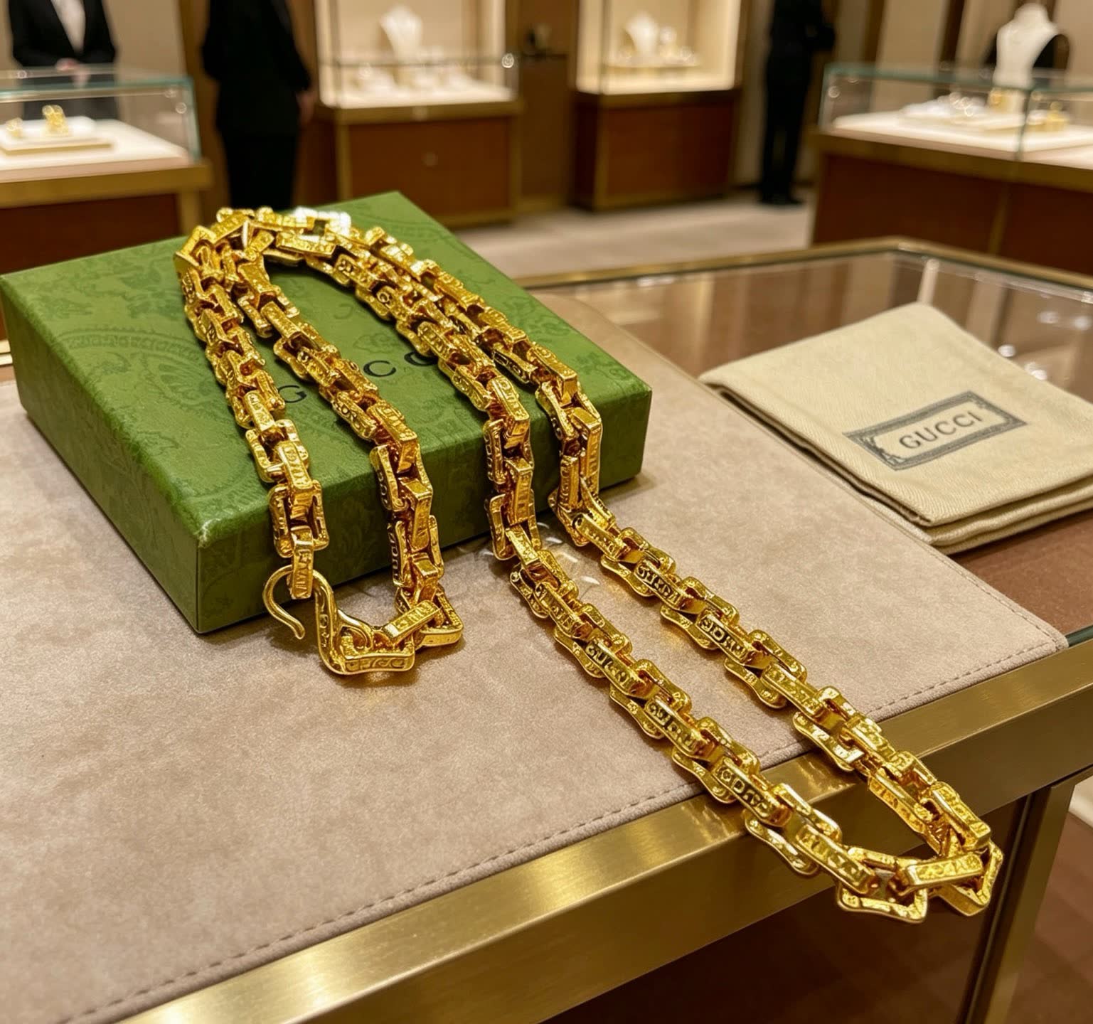 Gucci Gold-Plated Chain Necklace
