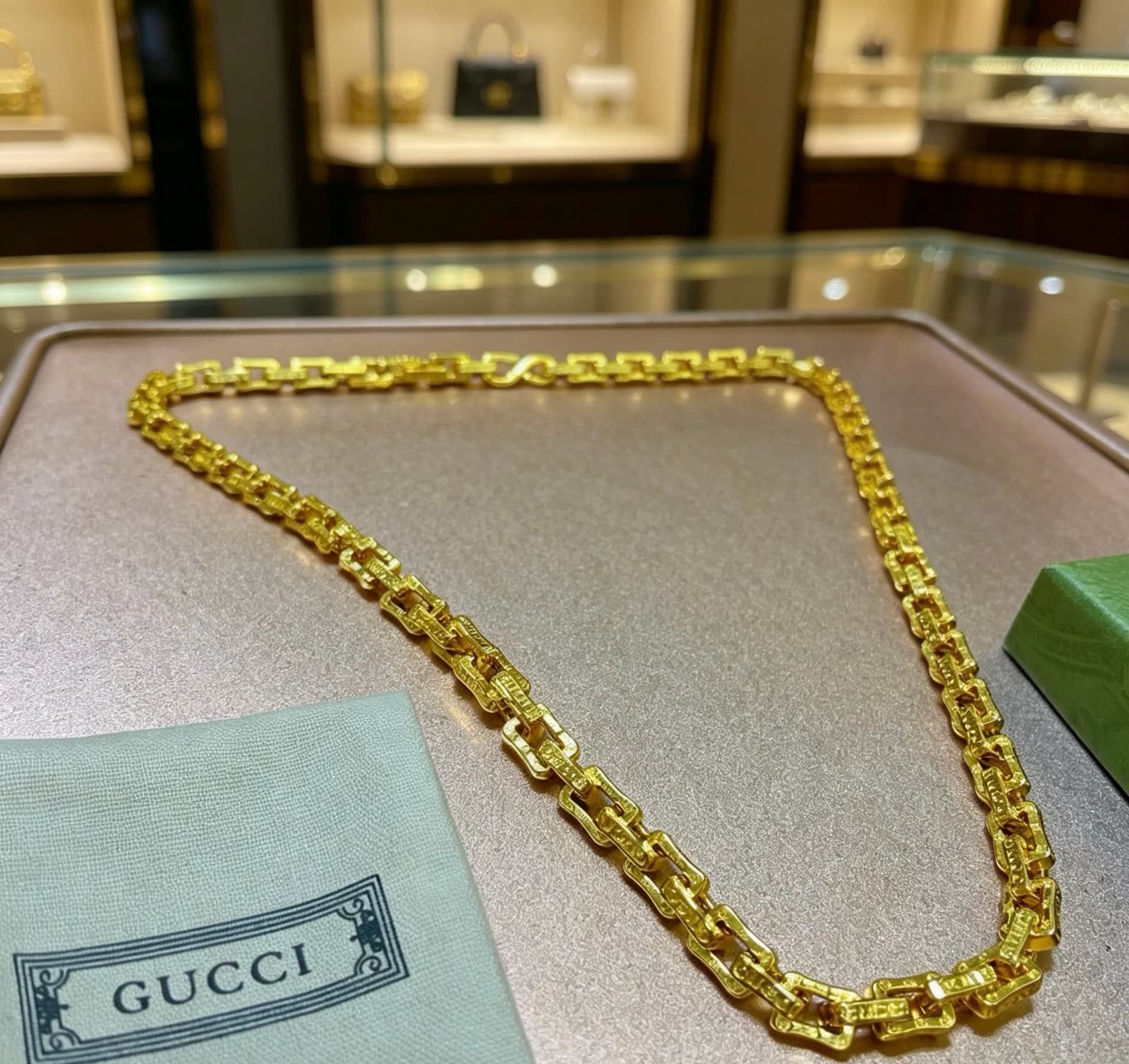 Gucci Gold-Plated Chain Necklace