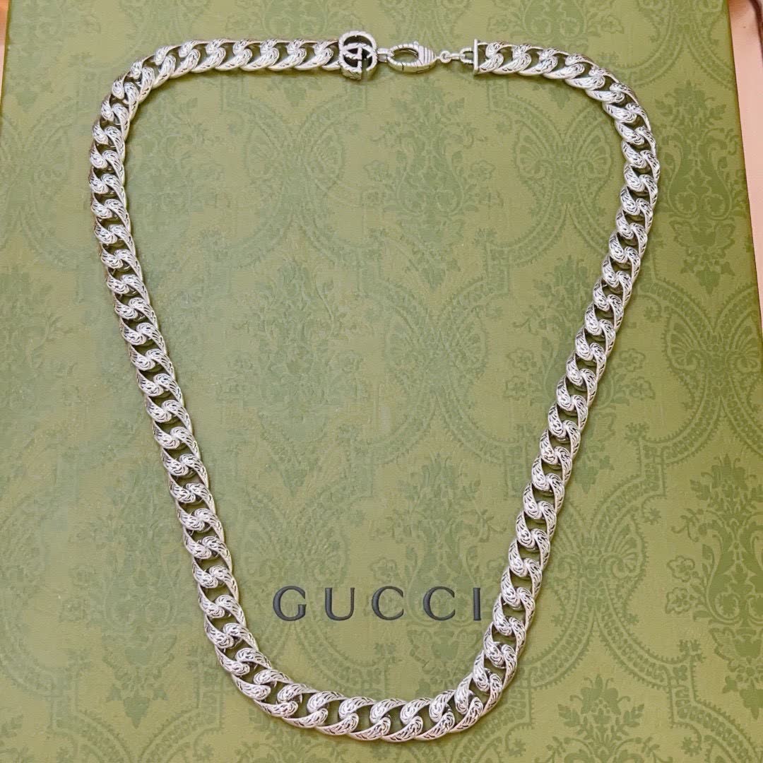 Gucci Silver Chain Necklace