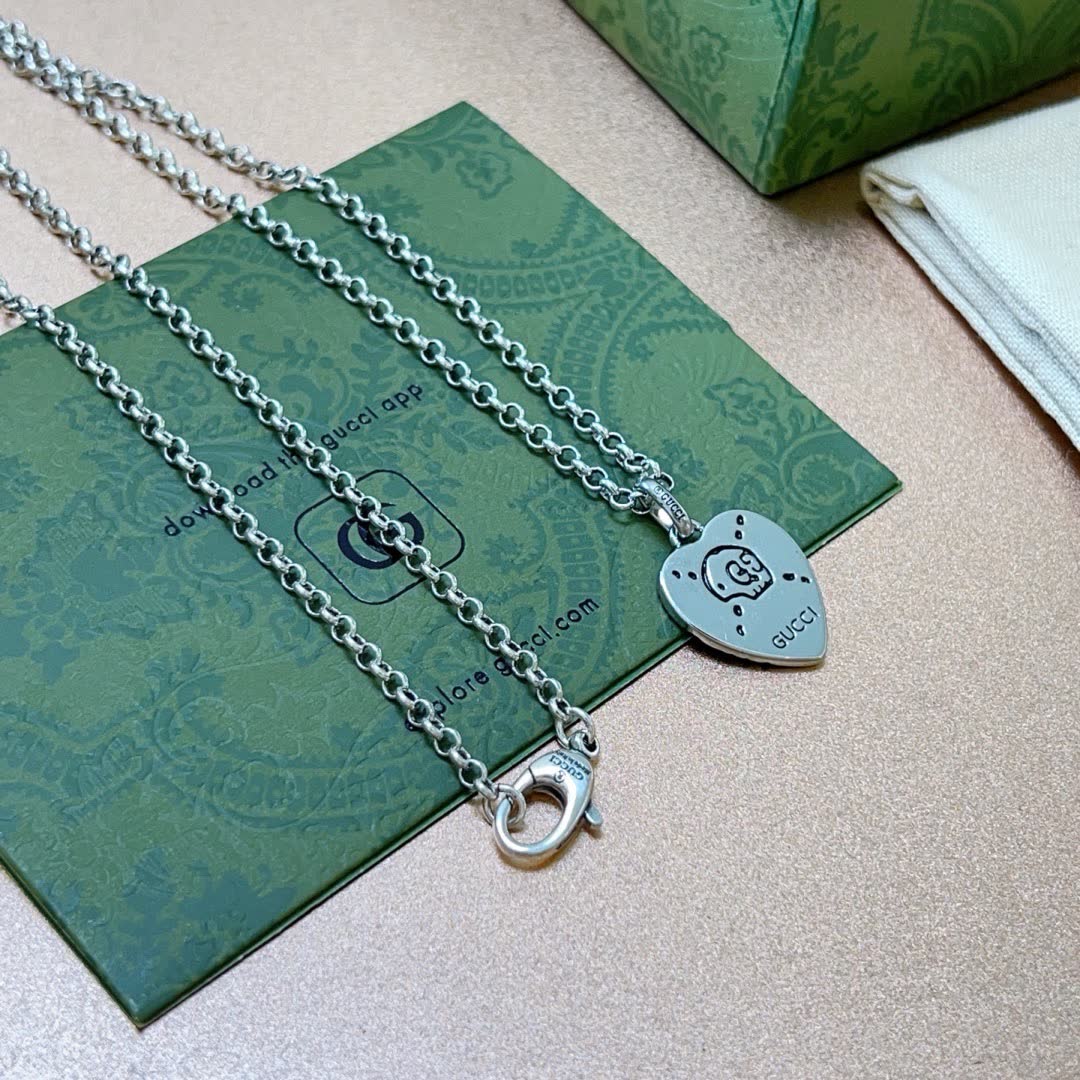 Gucci Silver Heart Pendant Necklace