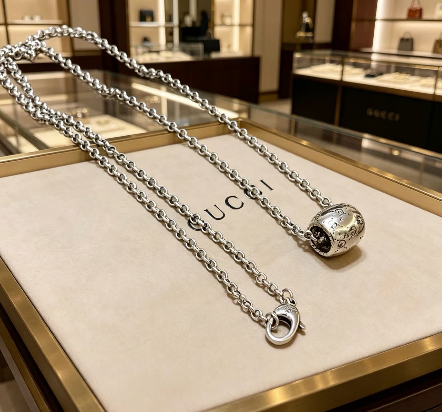 Gucci Silver Chain with Interlocking G Pendant