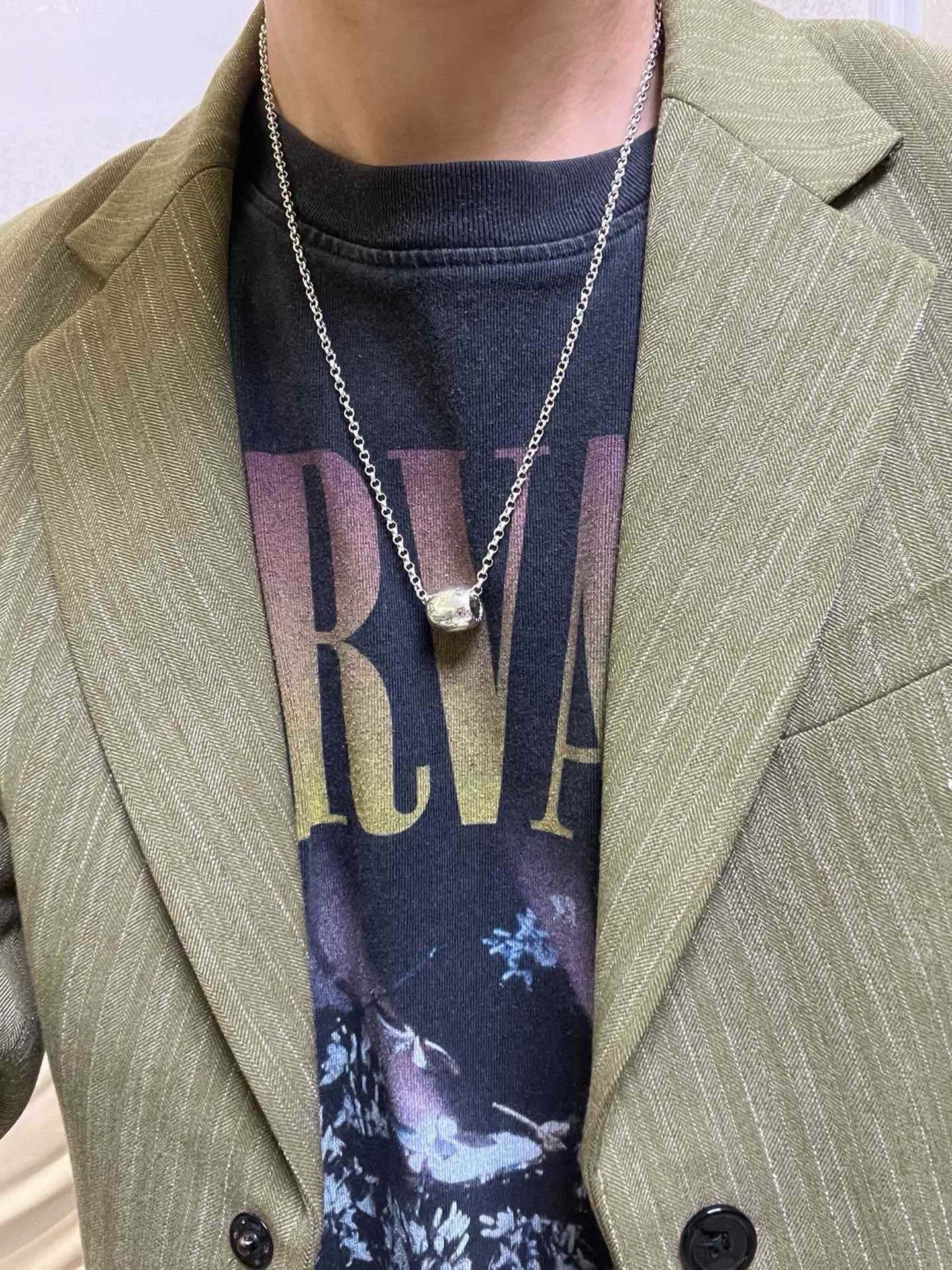 Gucci Silver Chain with Interlocking G Pendant