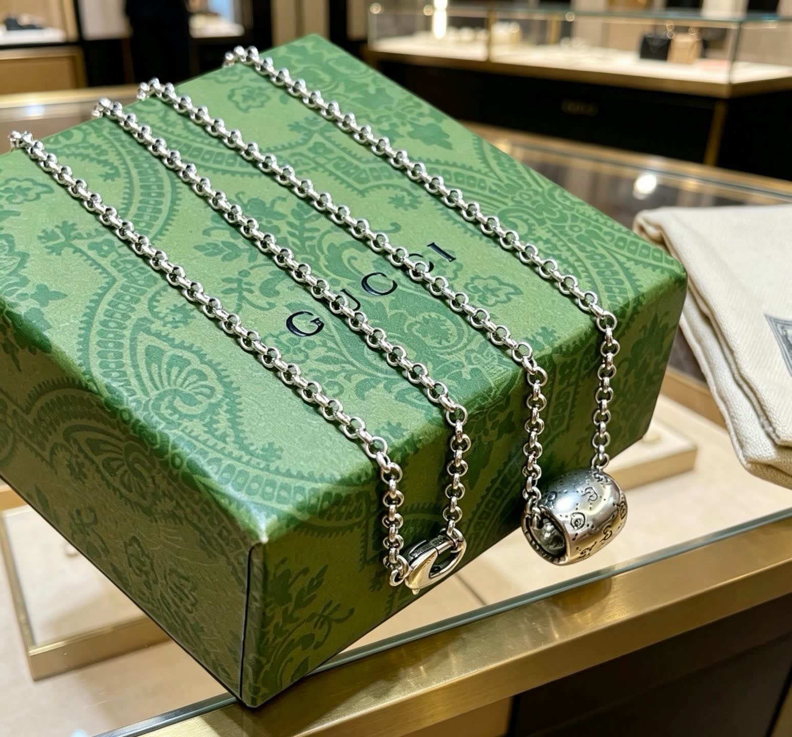 Gucci Silver Chain with Interlocking G Pendant