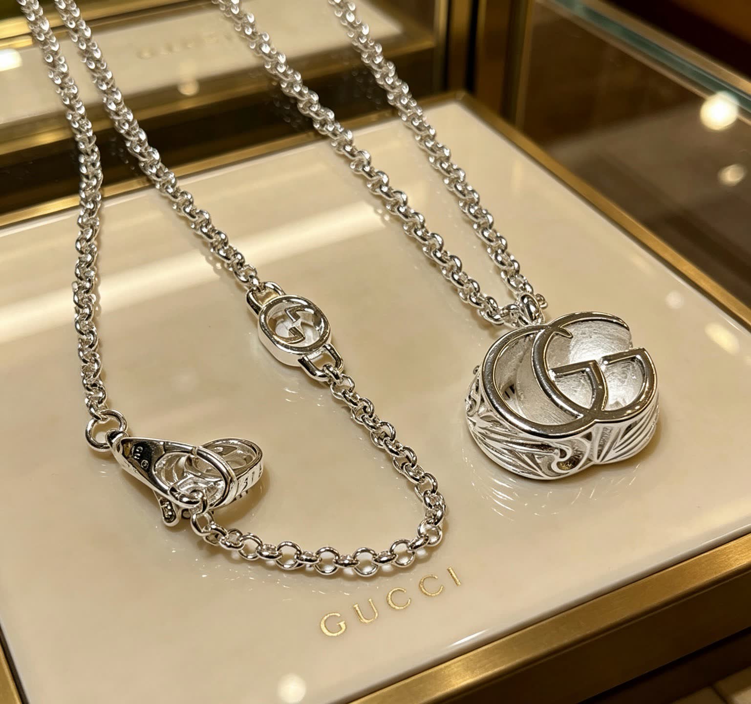 Gucci Silver Chain Necklace with Interlocking G Pendant