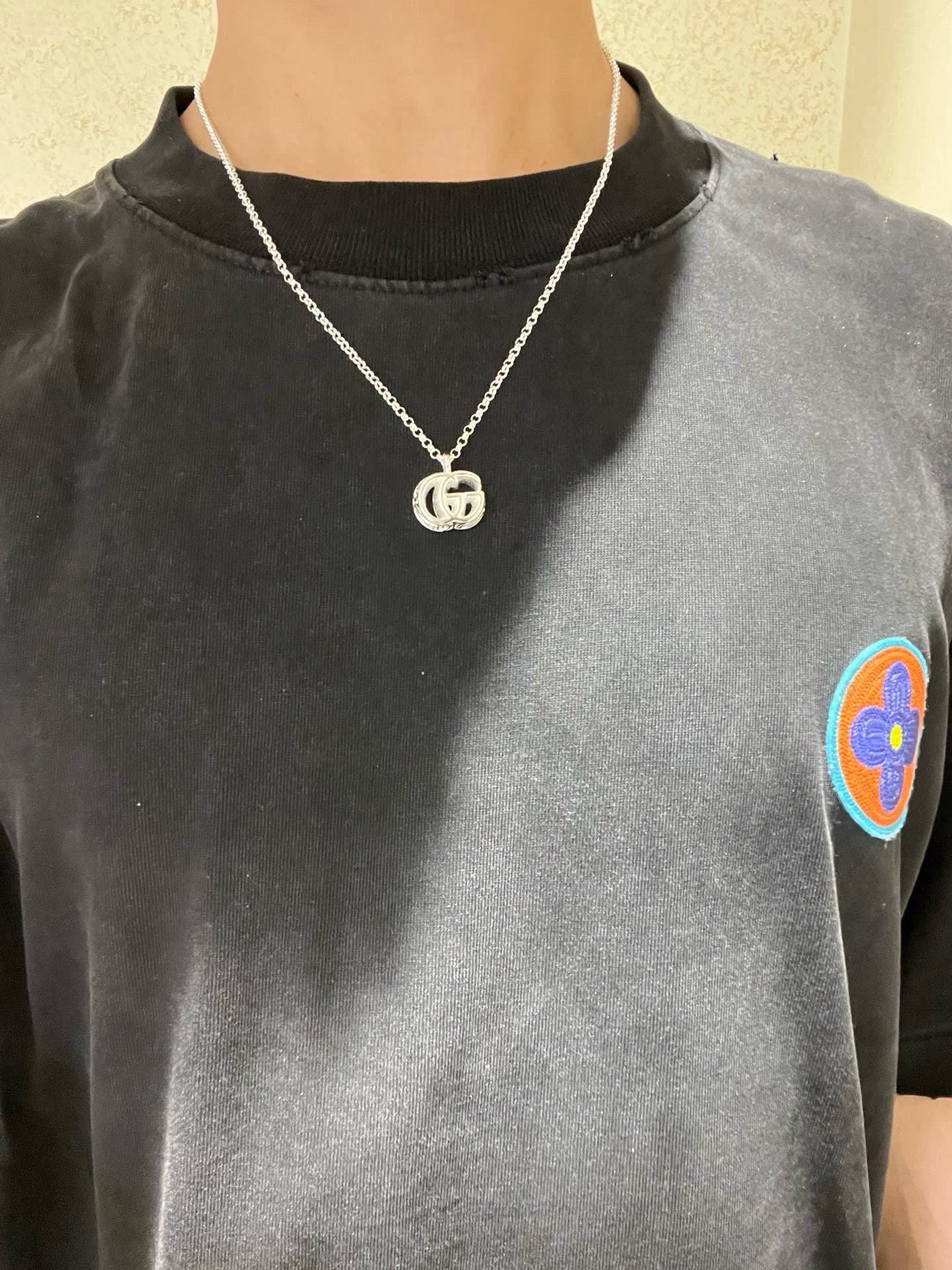 Gucci Silver Chain Necklace with Interlocking G Pendant