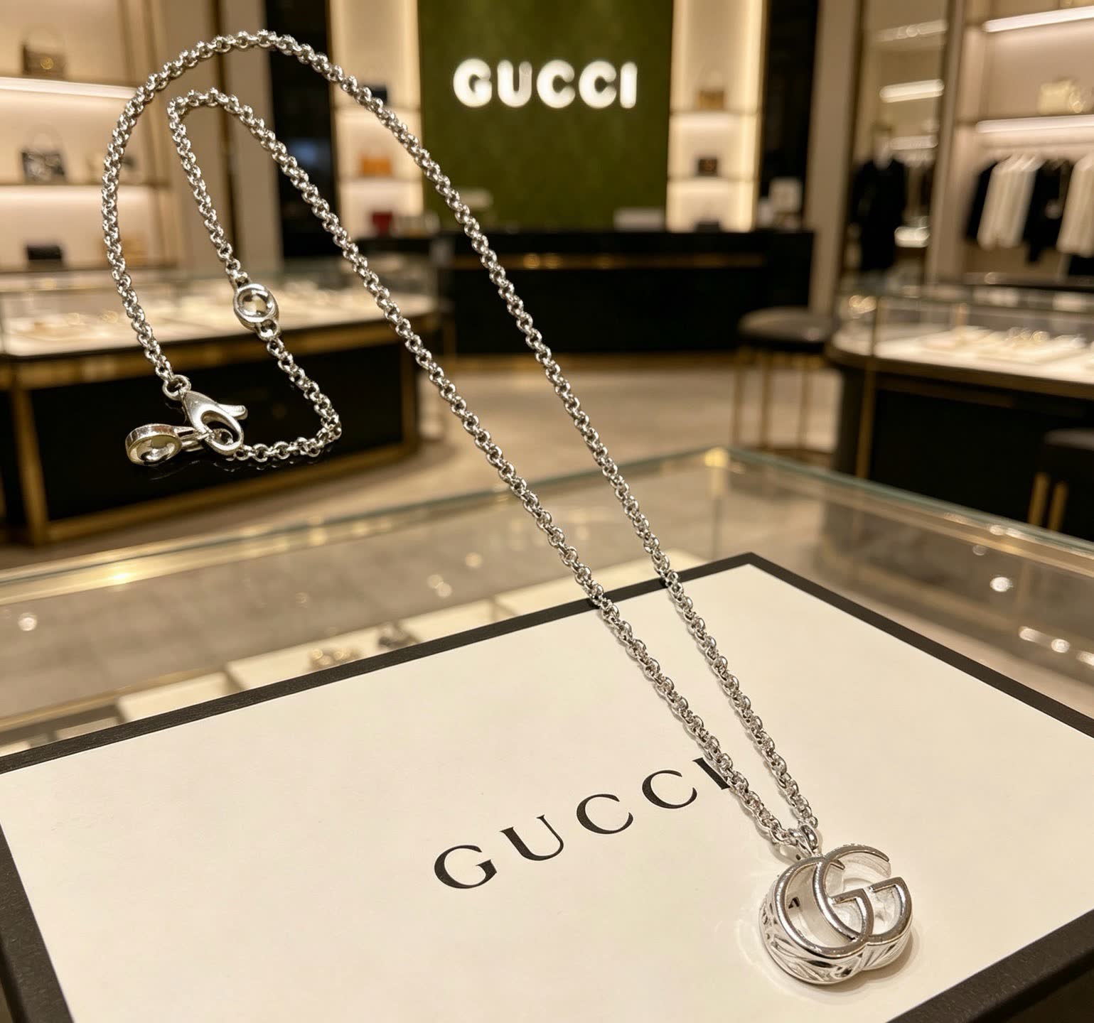 Gucci Silver Chain Necklace with Interlocking G Pendant