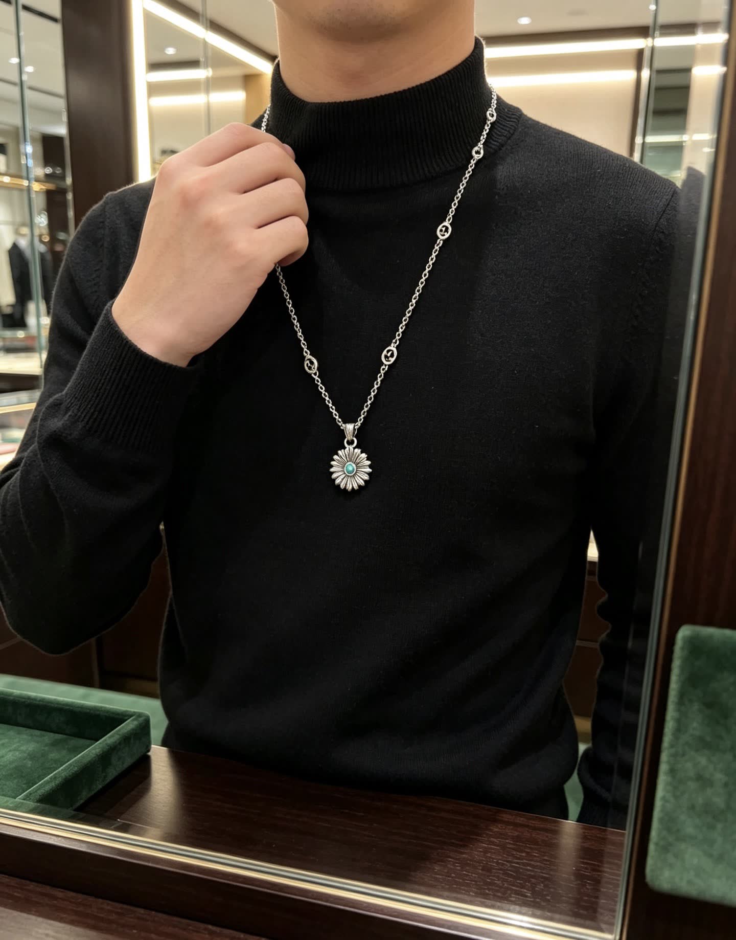 Gucci Silver Chain with Round Pendant