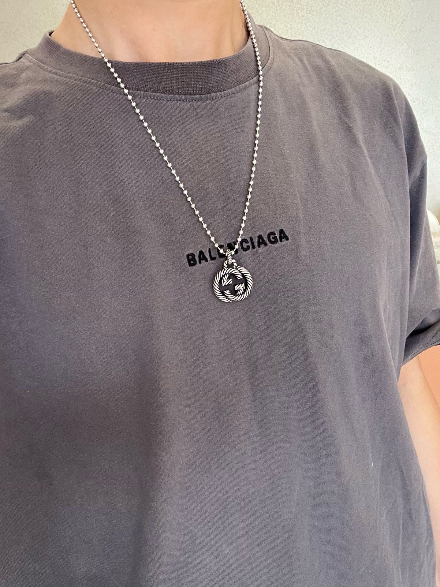 Gucci Silver Beaded Rope Knot Pendant Necklace